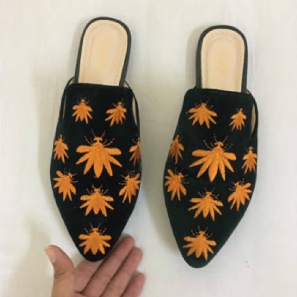 Insect Embroidery Flat Mules SHEIN